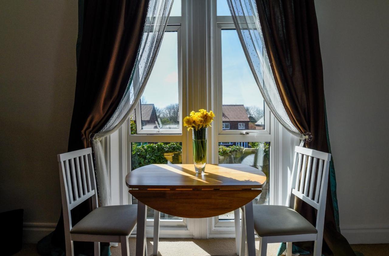 Hillcrest Whitby Bed and Breakfast Exteriör bild