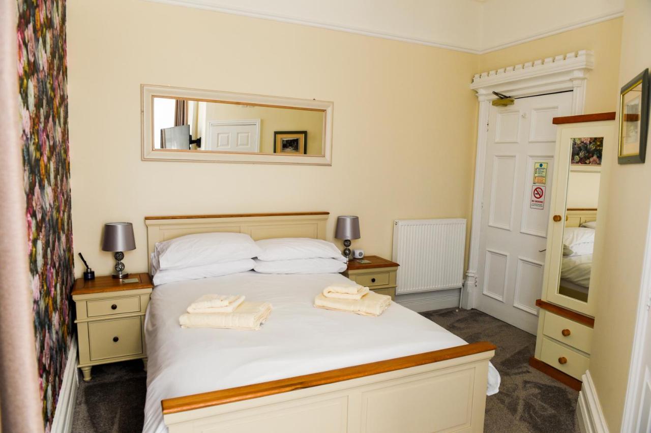 Hillcrest Whitby Bed and Breakfast Exteriör bild