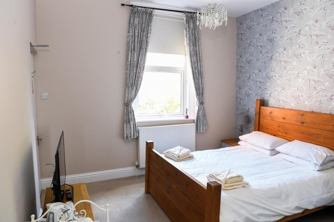 Hillcrest Whitby Bed and Breakfast Exteriör bild
