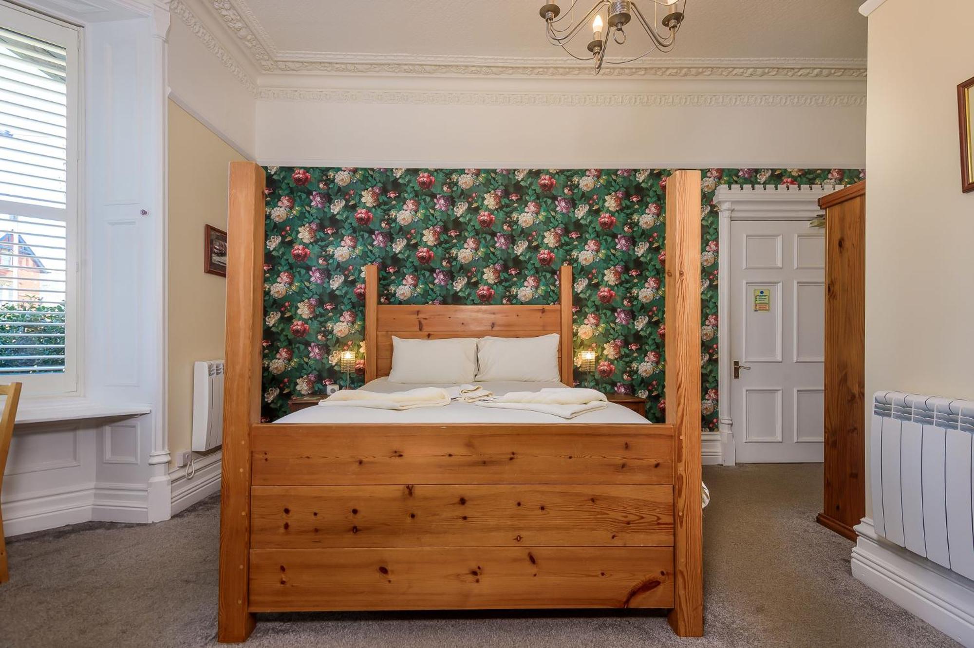 Hillcrest Whitby Bed and Breakfast Exteriör bild